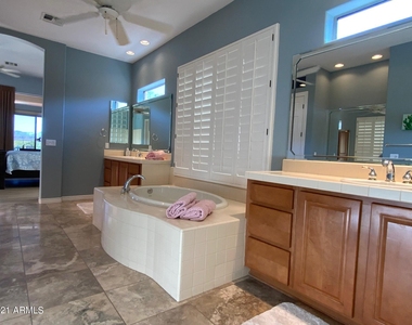 41609 N Signal Hill Court - Photo Thumbnail 5