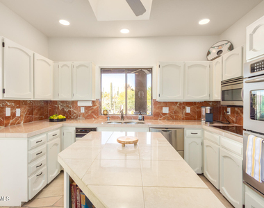 1404 E Boulder Pass - Photo Thumbnail 13