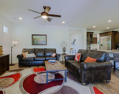 18004 E Silver Sage Lane - Photo Thumbnail 7