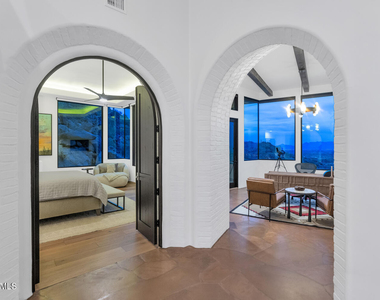 5810 E Cholla Lane - Photo Thumbnail 14