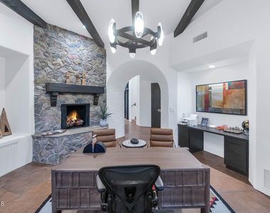 5810 E Cholla Lane - Photo Thumbnail 16