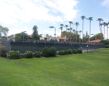 8651 E Royal Palm Road - Photo Thumbnail 9