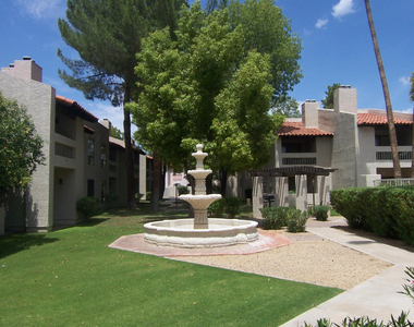 8651 E Royal Palm Road - Photo Thumbnail 8
