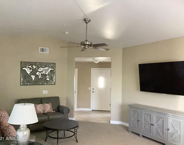 16801 N 94th Street - Photo Thumbnail 4
