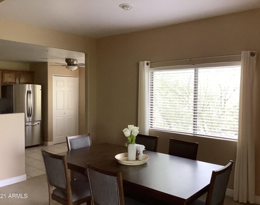 16801 N 94th Street - Photo Thumbnail 5