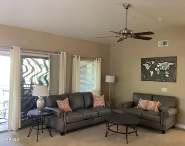 16801 N 94th Street - Photo Thumbnail 2