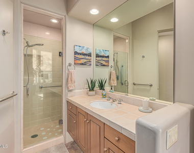 7872 E Thorntree Drive - Photo Thumbnail 19
