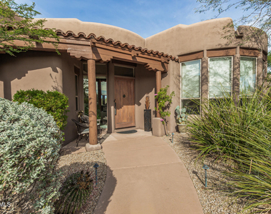 7872 E Thorntree Drive - Photo Thumbnail 2