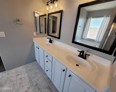4115 N Boulder Canyon -- - Photo Thumbnail 32