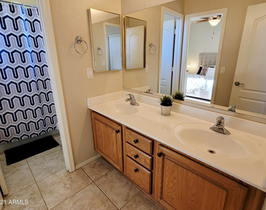 4115 N Boulder Canyon -- - Photo Thumbnail 40