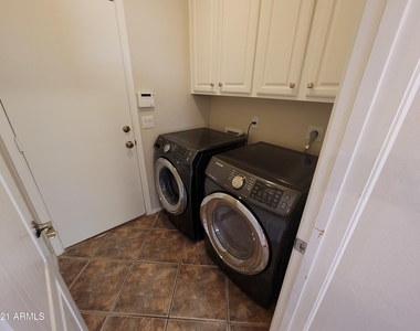 4115 N Boulder Canyon -- - Photo Thumbnail 20