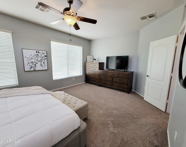 4115 N Boulder Canyon -- - Photo Thumbnail 34