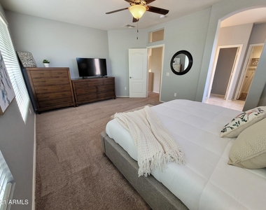 4115 N Boulder Canyon -- - Photo Thumbnail 27