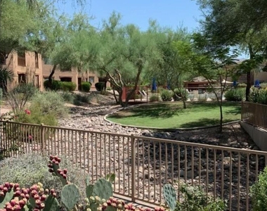 16801 N 94th Street - Photo Thumbnail 15