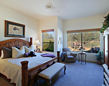 6894 E Thirsty Cactus Lane - Photo Thumbnail 18