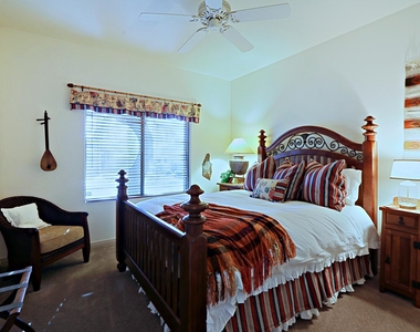 6894 E Thirsty Cactus Lane - Photo Thumbnail 26