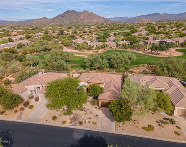 6894 E Thirsty Cactus Lane - Photo Thumbnail 54