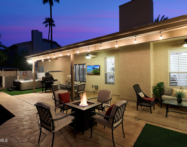 16407 N 50th Street - Photo Thumbnail 2