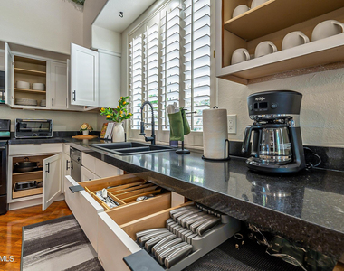 16407 N 50th Street - Photo Thumbnail 23