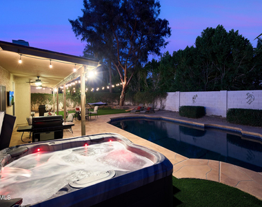16407 N 50th Street - Photo Thumbnail 1