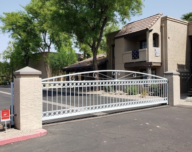 5995 N 78th Street - Photo Thumbnail 32