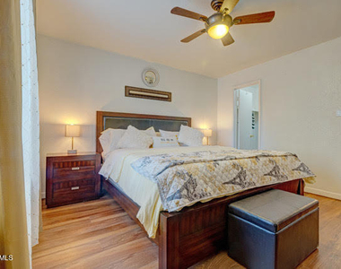 5995 N 78th Street - Photo Thumbnail 9