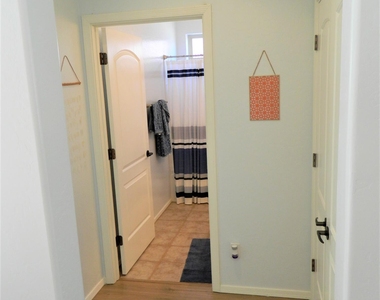13758 W Sola Drive - Photo Thumbnail 9
