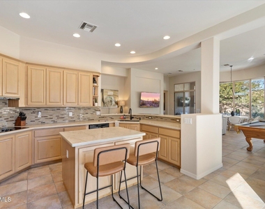15255 N 105th Way - Photo Thumbnail 37