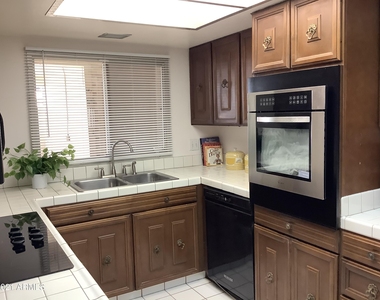 5101 N Granite Reef Road - Photo Thumbnail 5