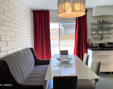6925 E 4th Street - Photo Thumbnail 12