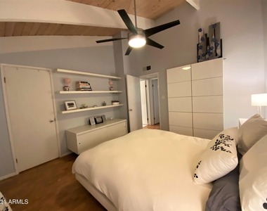 6925 E 4th Street - Photo Thumbnail 31