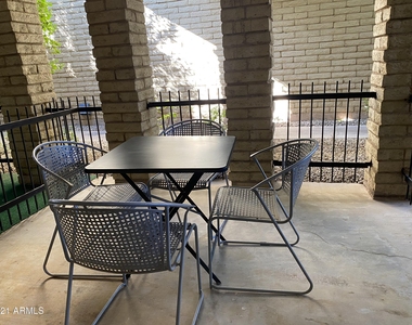 6925 E 4th Street - Photo Thumbnail 8