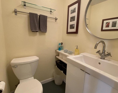 6925 E 4th Street - Photo Thumbnail 20