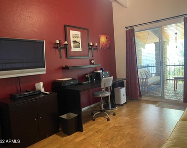 6925 E 4th Street - Photo Thumbnail 24