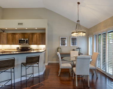 7272 E Gainey Ranch Road - Photo Thumbnail 9