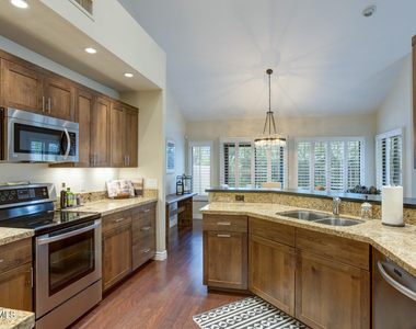 7272 E Gainey Ranch Road - Photo Thumbnail 3