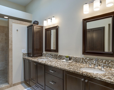 7272 E Gainey Ranch Road - Photo Thumbnail 14