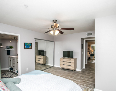 1211 N Miller Road - Photo Thumbnail 8