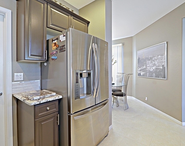 32764 N 69th Street - Photo Thumbnail 11