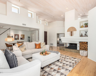 7500 E Boulders Parkway - Photo Thumbnail 10