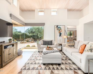 7500 E Boulders Parkway - Photo Thumbnail 1