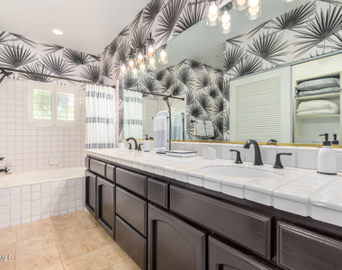 7500 E Boulders Parkway - Photo Thumbnail 20