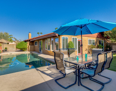 924 N 86th Way - Photo Thumbnail 27