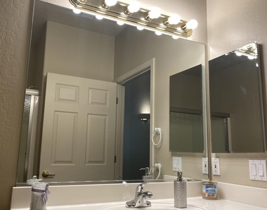 11500 E Cochise Drive - Photo Thumbnail 34