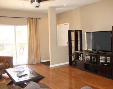 14145 N 92nd Street - Photo Thumbnail 4