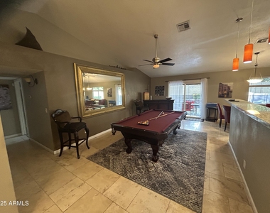 6002 E Beck Lane - Photo Thumbnail 11