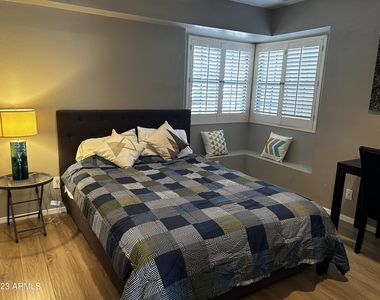 6002 E Beck Lane - Photo Thumbnail 19