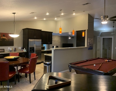 6002 E Beck Lane - Photo Thumbnail 14