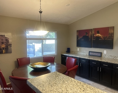 6002 E Beck Lane - Photo Thumbnail 3