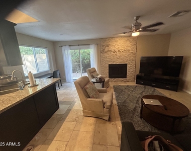 6002 E Beck Lane - Photo Thumbnail 9
